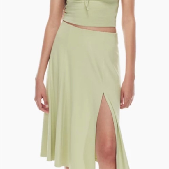 Wilfred Beach Skirt - Picture 3 of 3